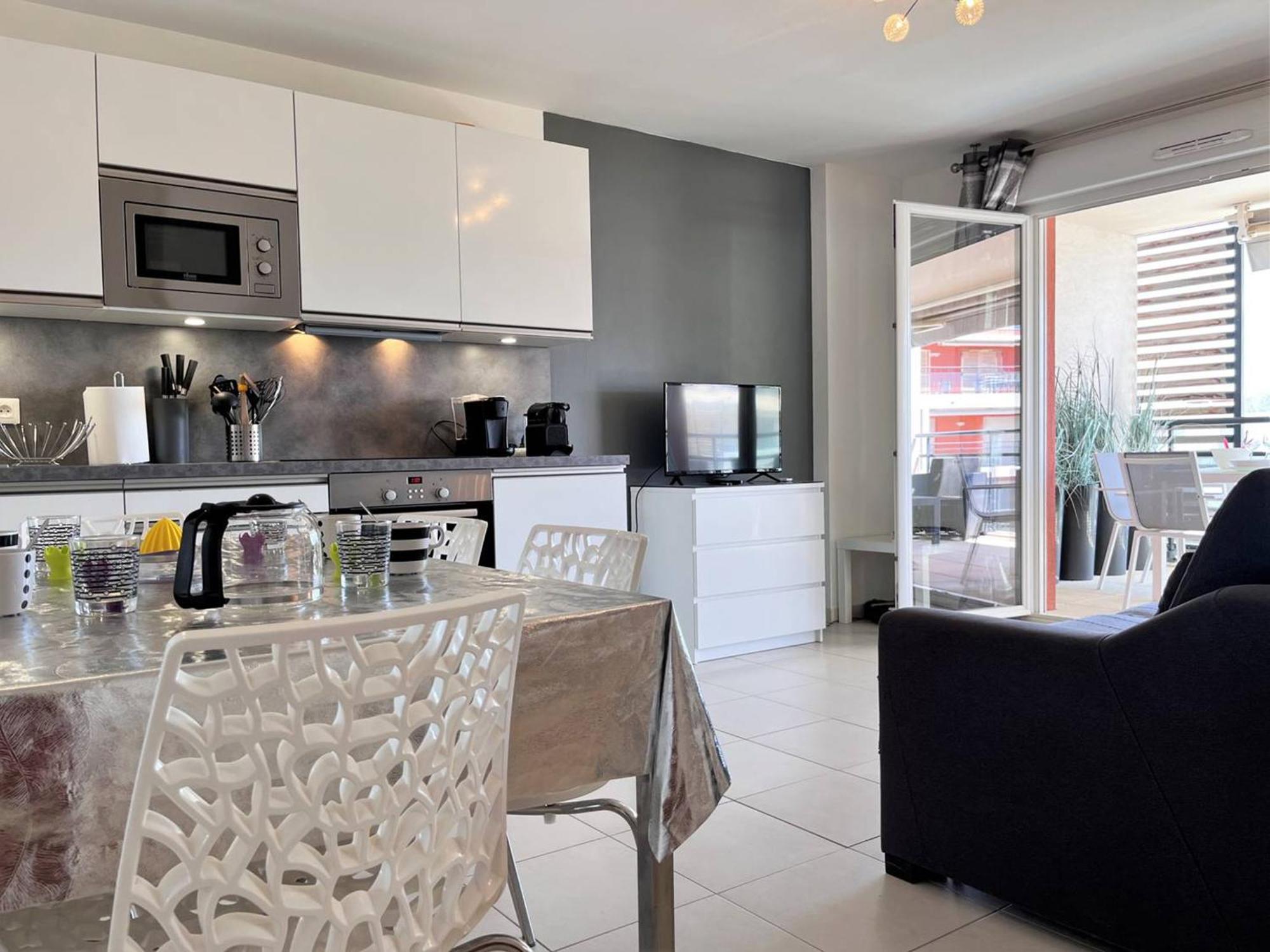 Charmant T2 Climatise Avec Grande Terrasse, Piscine Et Parking Privatif, Proche Plage Et Commerces. - Fr-1-251-441 เลอลาวองดูว์ ภายนอก รูปภาพ